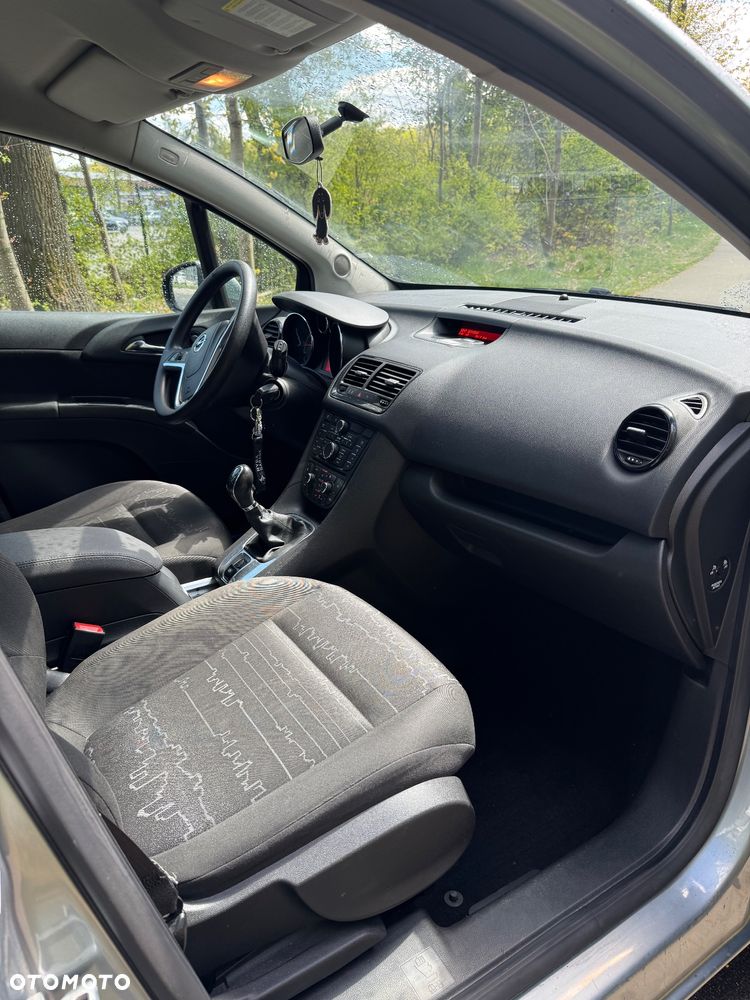 Opel Meriva - 16