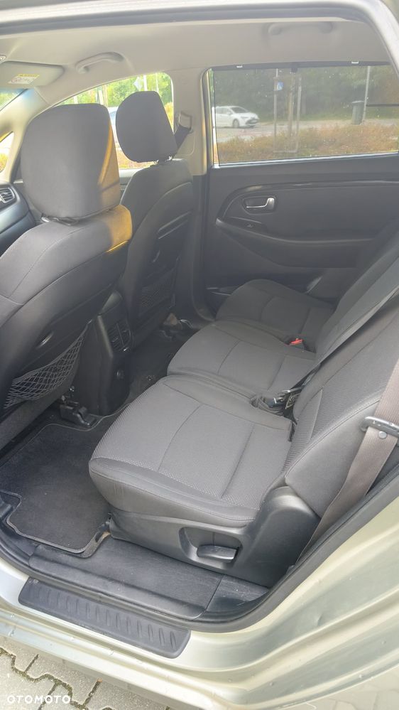Kia Carens 1.6 GDI Attract - 5