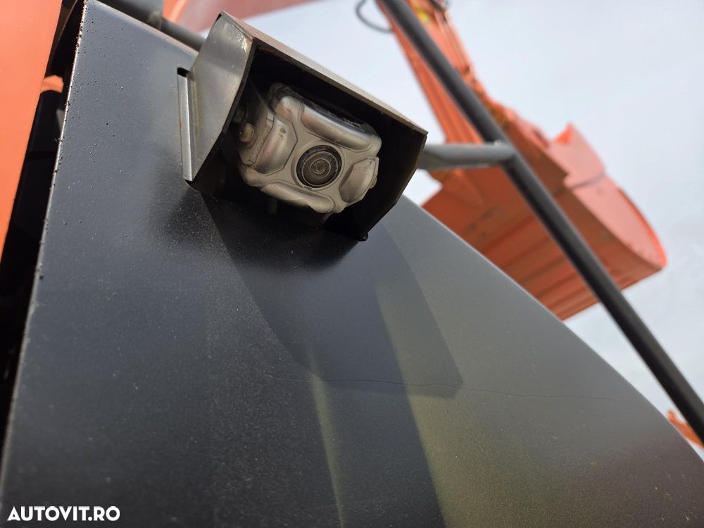 Hitachi ZX250, 6.535h, cupa NOUA 1,55mc, Masa 27,2tone, 2018, INGUST latime 2,99m, adancime sapare 7m, consum mediu 12,6l/h, lant 80% ok doar 620h deplasare, camera spate si laterale, inst picon, inst rotire, Isuzu 173CP, posibil leaasing-PROMOTIE 89.900 EUR - 14