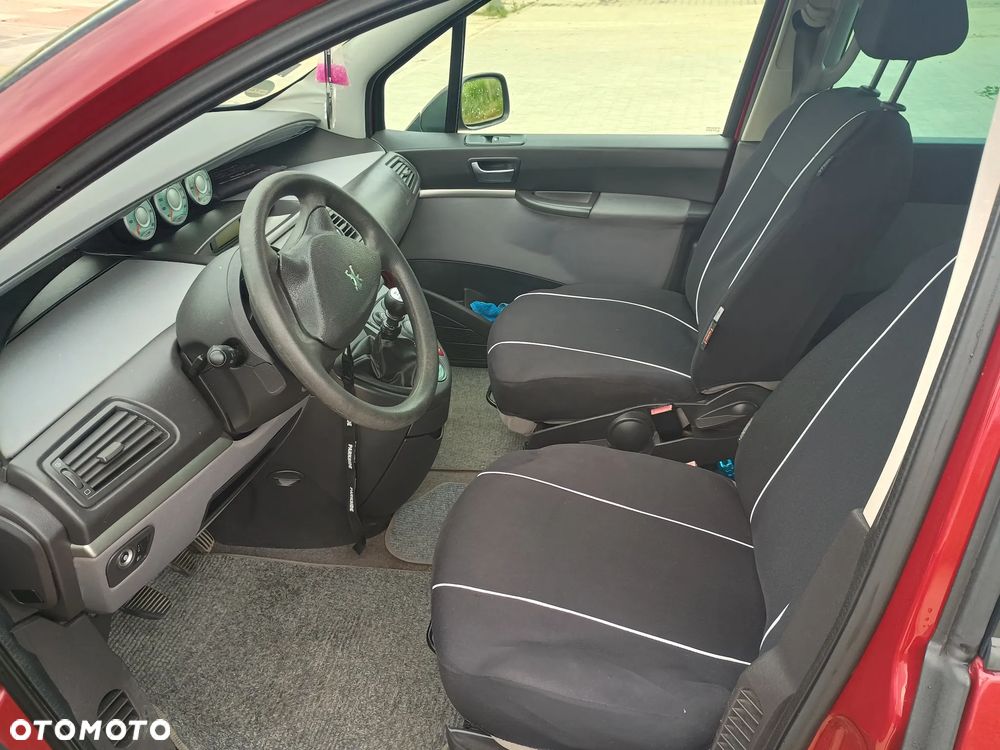 Peugeot 807 HDi 110 Family - 15