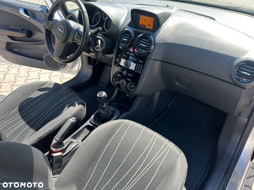 Opel Corsa 1.4 16V Enjoy - 14