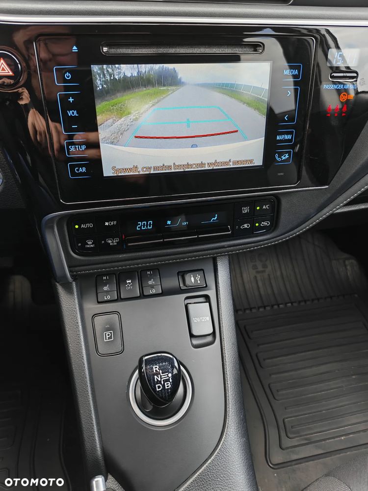 Toyota Auris - 38
