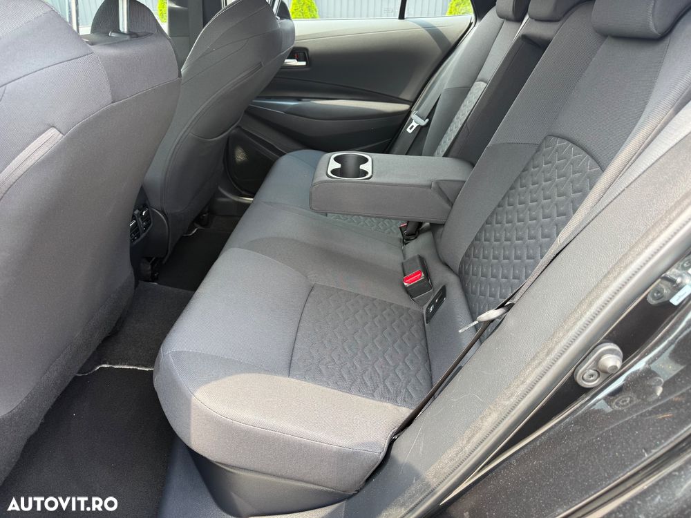 Toyota Corolla 1.8 Comfort - 16