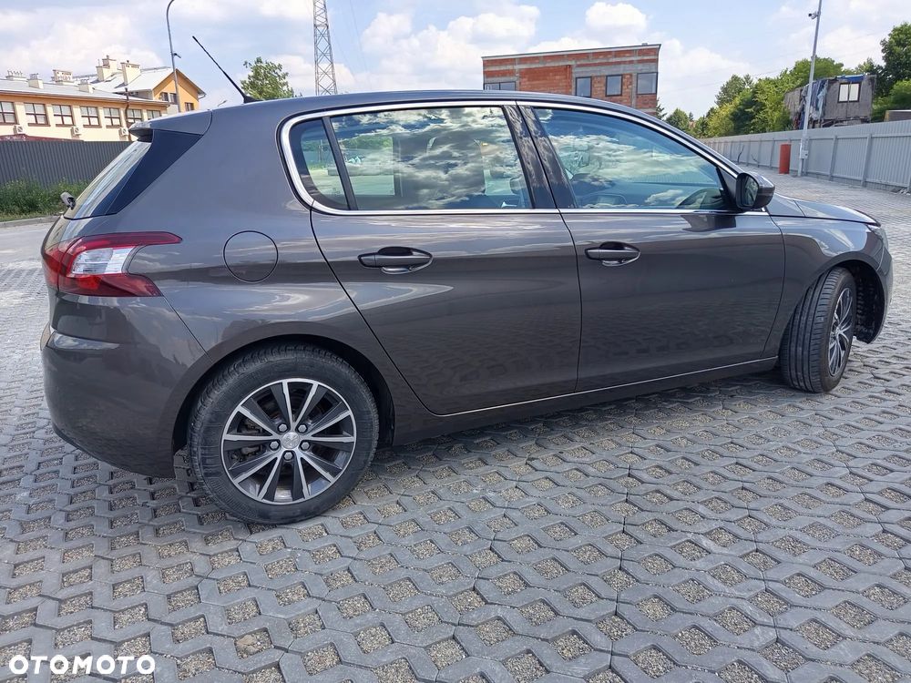 Peugeot 308 - 11