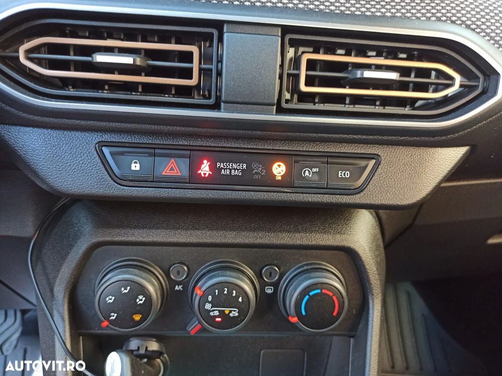 Dacia Sandero - 8