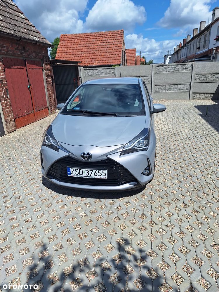 Toyota Yaris 1.5 Premium - 1