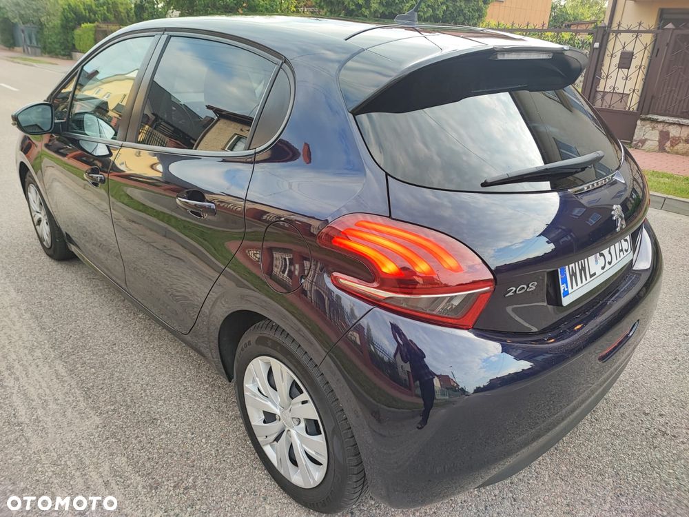 Peugeot 208 - 9