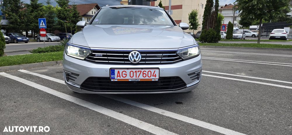Volkswagen Passat - 11