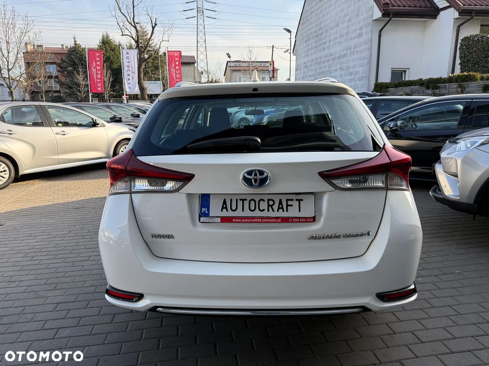 Toyota Auris Hybrid 135 Comfort - 27