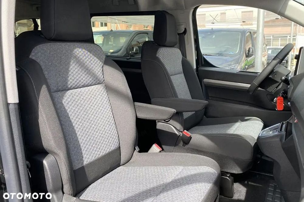 Opel Zafira - 11