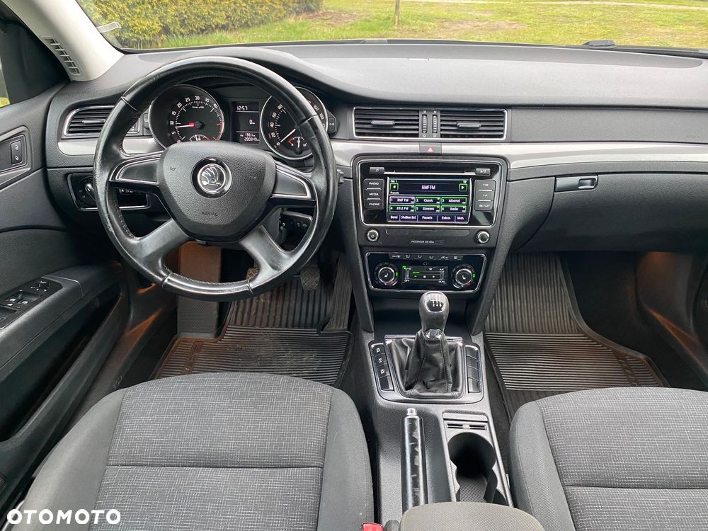 Skoda Superb 1.6 TDI Active Greenline - 8