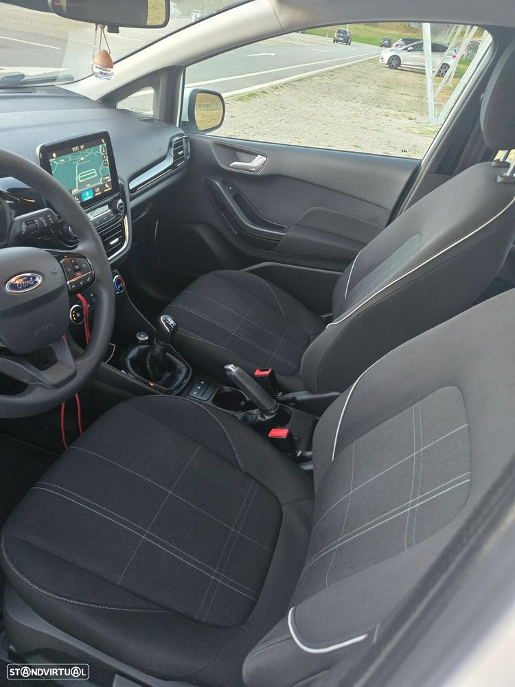 Ford Fiesta 1.1 TITANIUM - 29