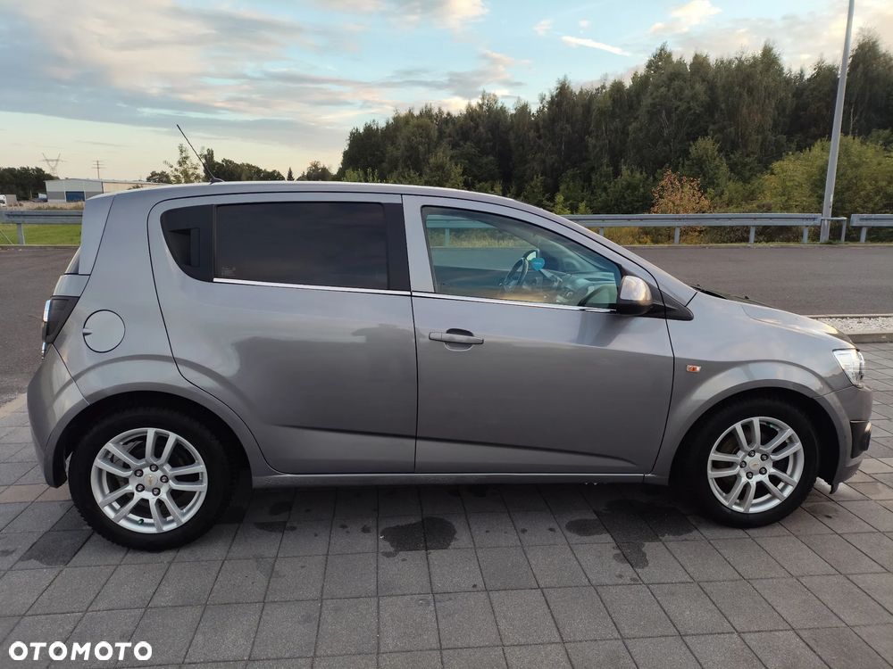 Chevrolet Aveo 1.3 D LTZ - 2