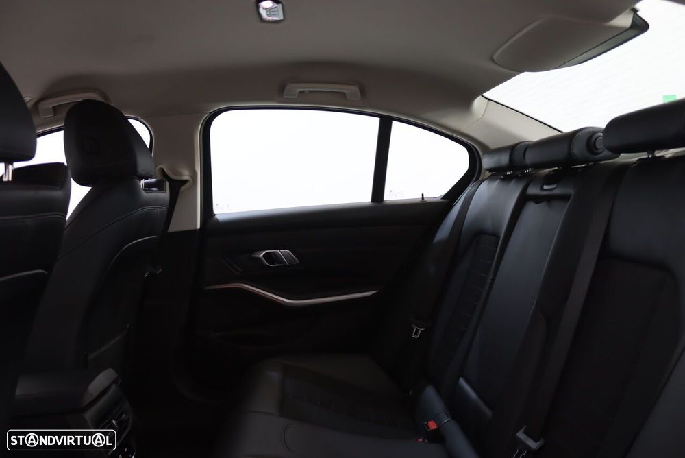 BMW 318 d Line Sport Auto - 9