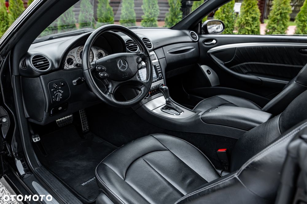 Mercedes-Benz CLK - 17