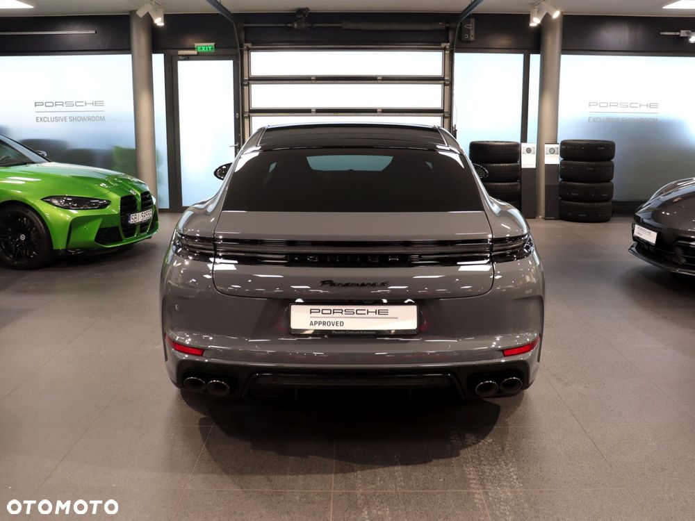 Porsche Panamera 4 E-Hybrid PHEV - 4