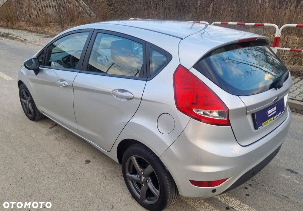 Ford Fiesta - 5