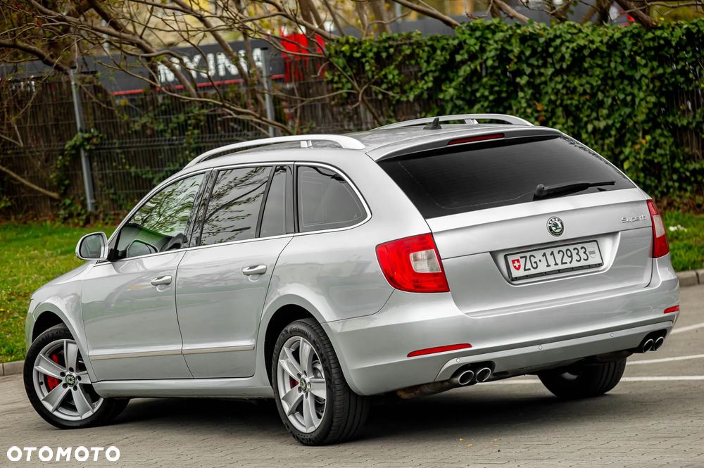 Skoda Superb 3.6 FSI 4x4 Elegance DSG - 12