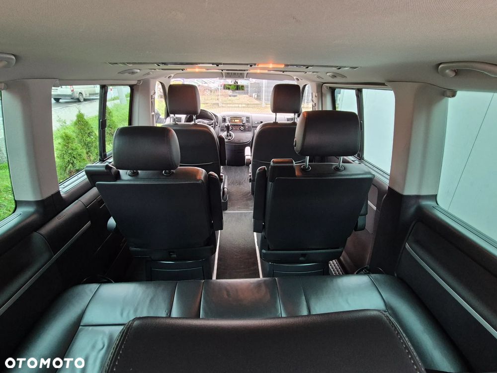 Volkswagen Multivan - 27