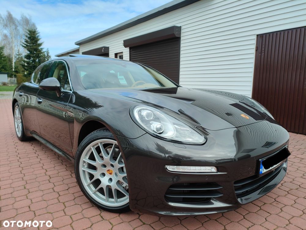 Porsche Panamera 4S - 1