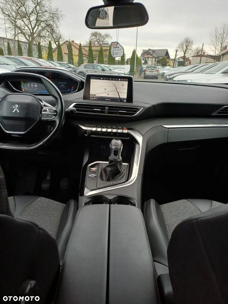 Peugeot 5008 1.2 PureTech Allure S&S - 24