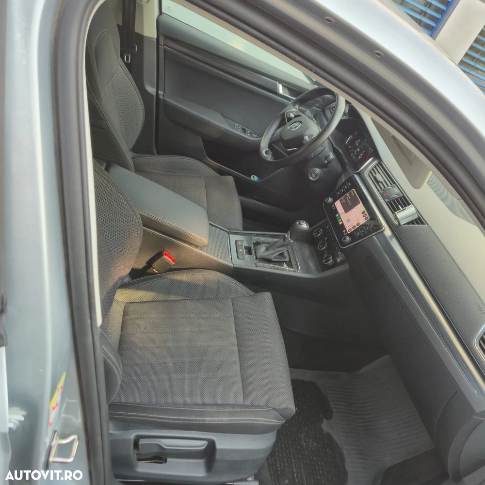 Skoda Superb 2.0 TDI 4X4 DSG Style - 9