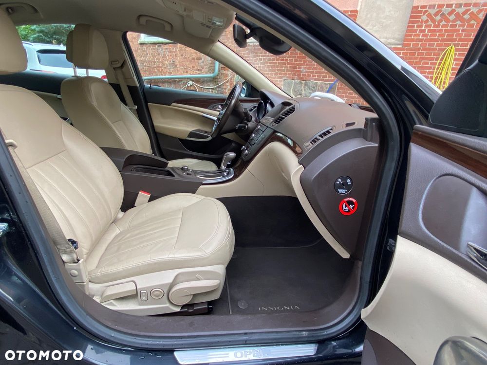 Opel Insignia - 10