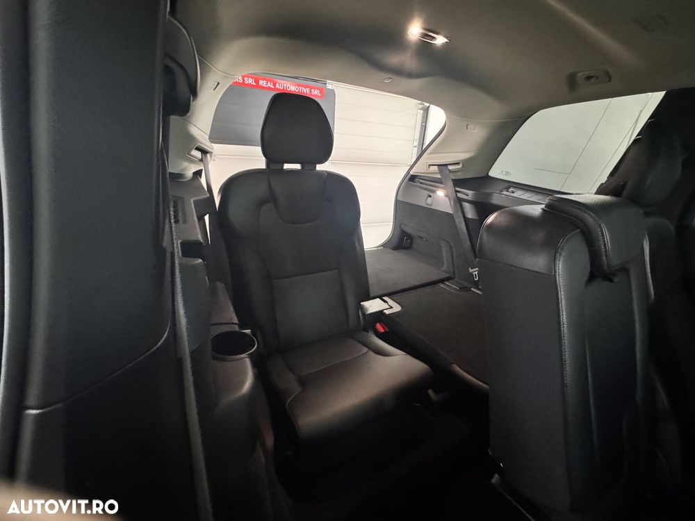 Volvo XC 90 T8 AWD Twin Engine Geartronic Momentum - 20