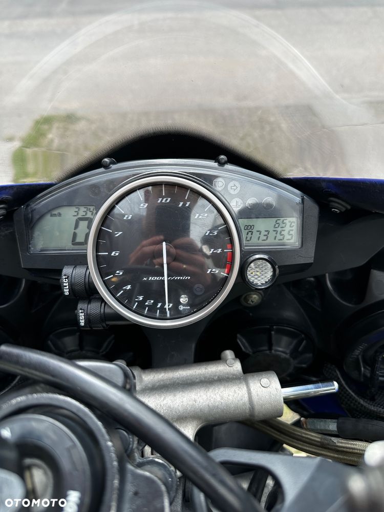 Yamaha YZF - 6
