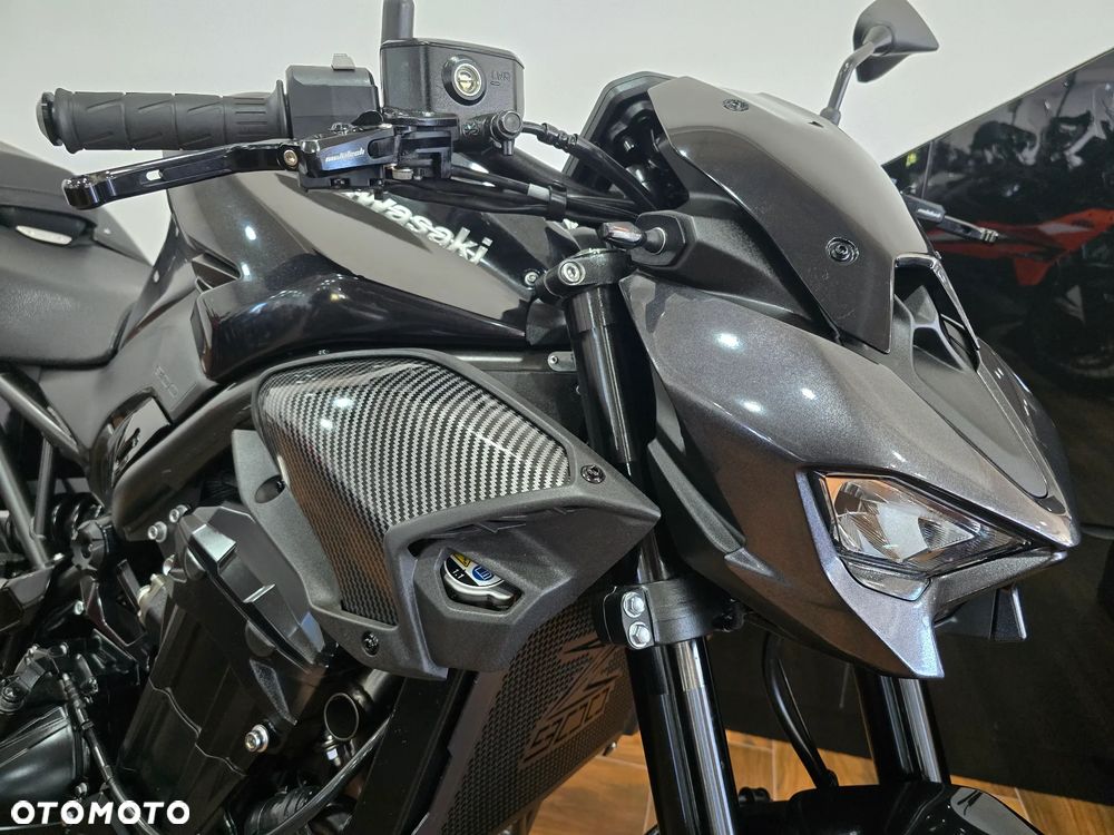 Kawasaki Z - 12