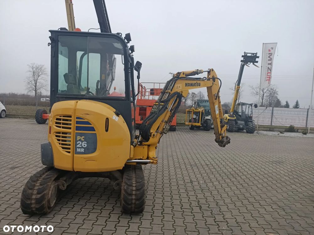 Komatsu PC26MR-3 - 35