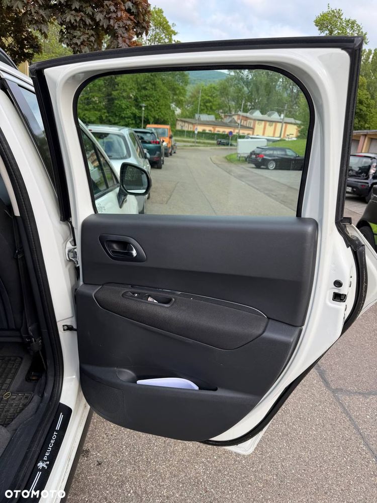 Peugeot 3008 1.6 Allure - 15