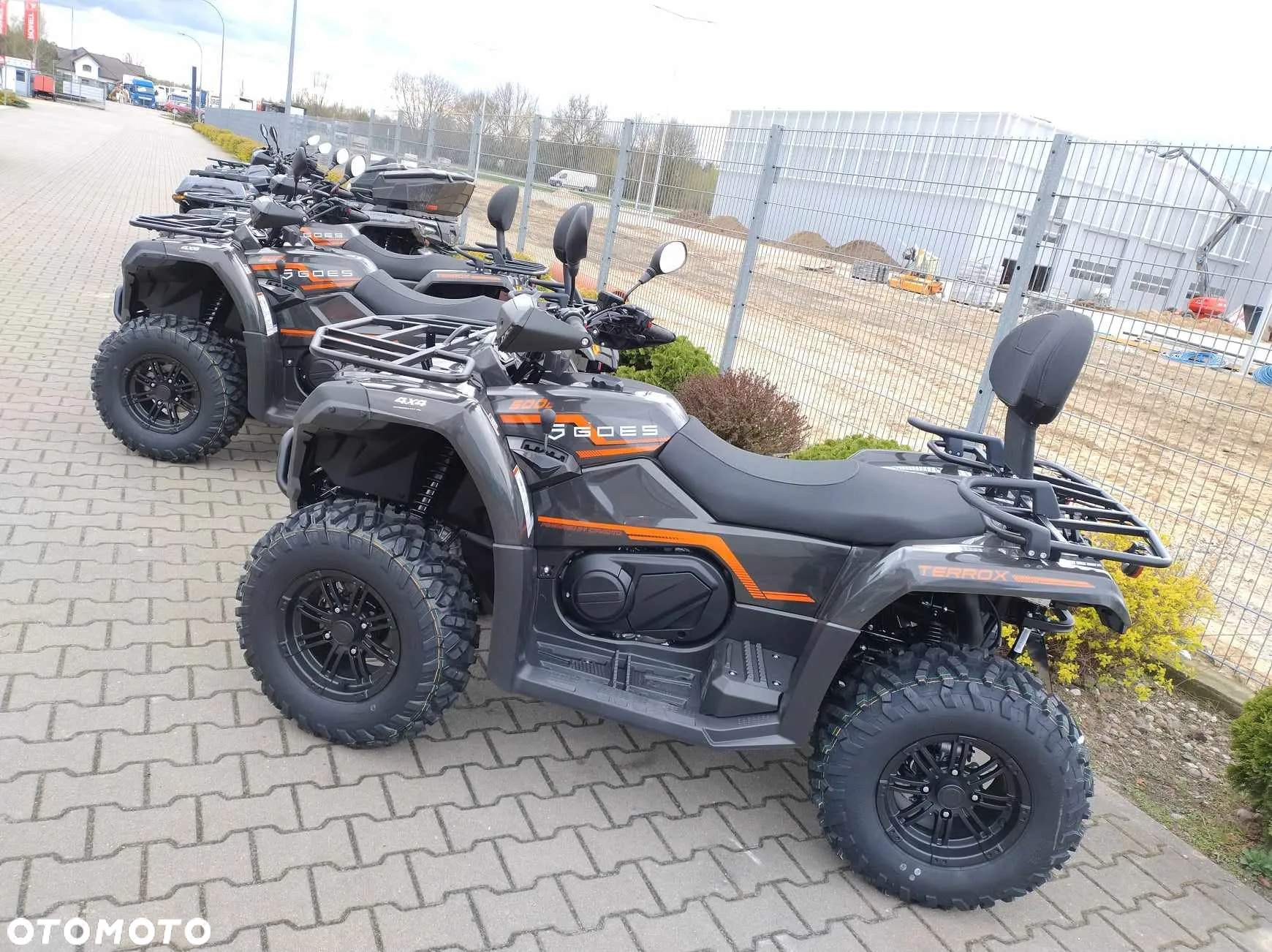 CFMoto CForce - 14
