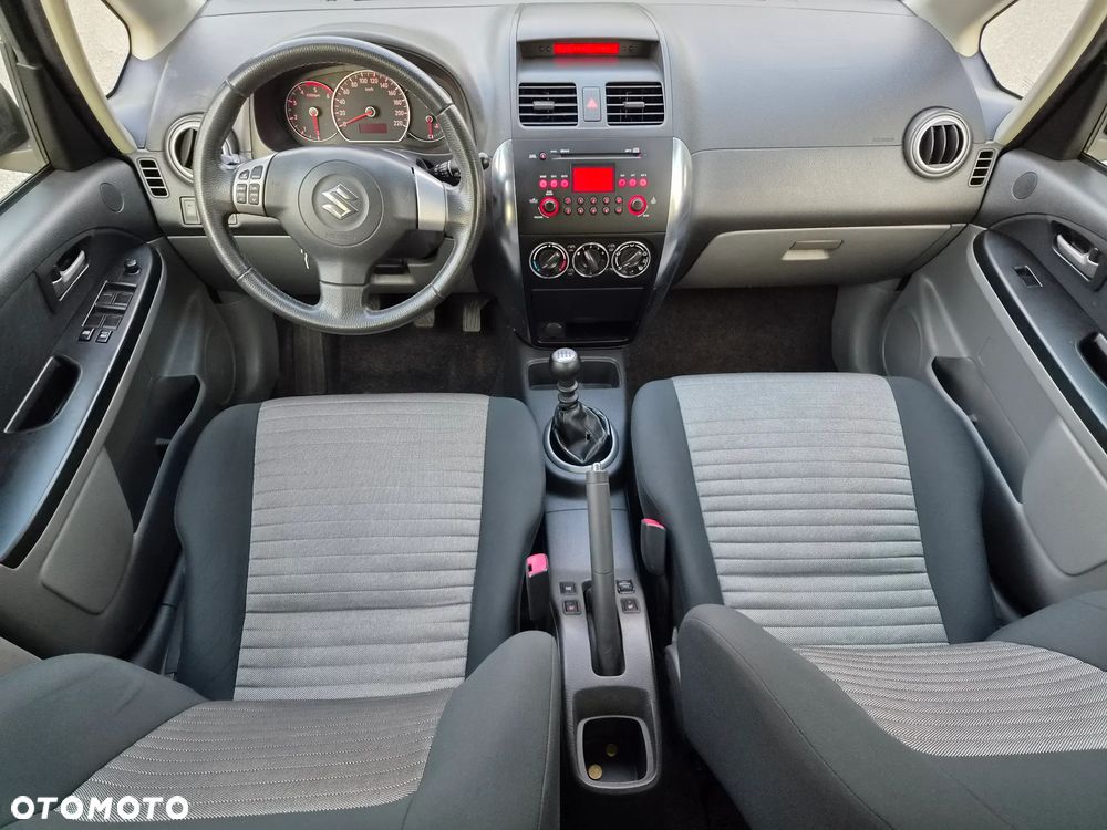 Suzuki SX4 1.9 DDiS 4WD GS / Premium - 4