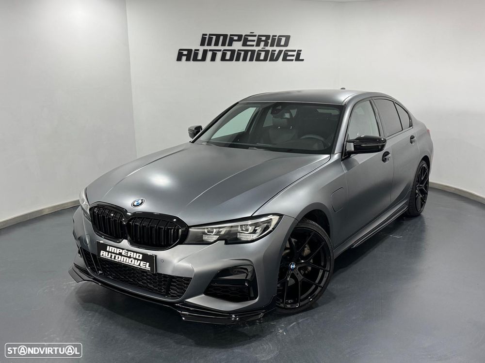 BMW 330 e Pack M Auto - 1