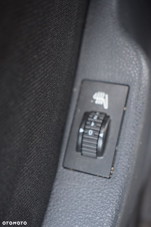 Peugeot 5008 HDI FAP 150 Family Plus - 15