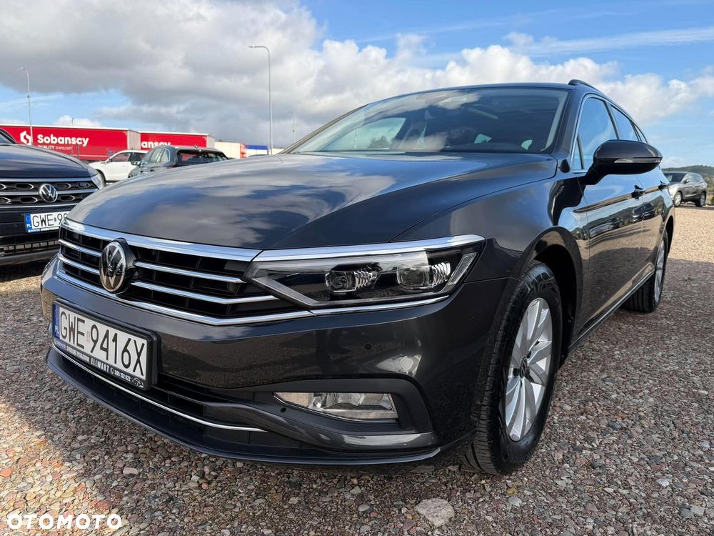 Volkswagen Passat - 2