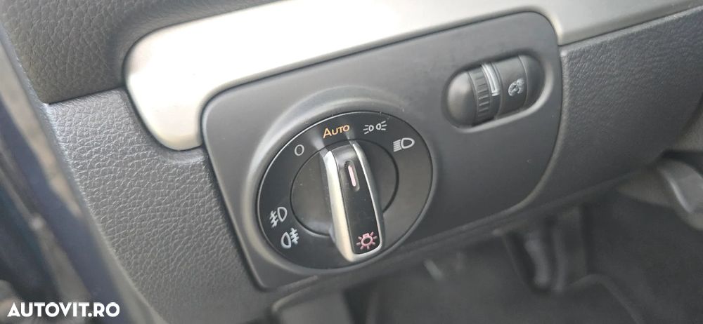 Volkswagen Golf 1.4 TSI Highline - 17