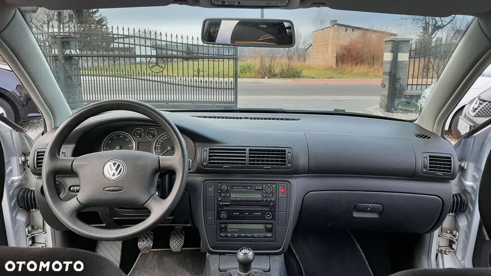 Volkswagen Passat 2.0 - 13