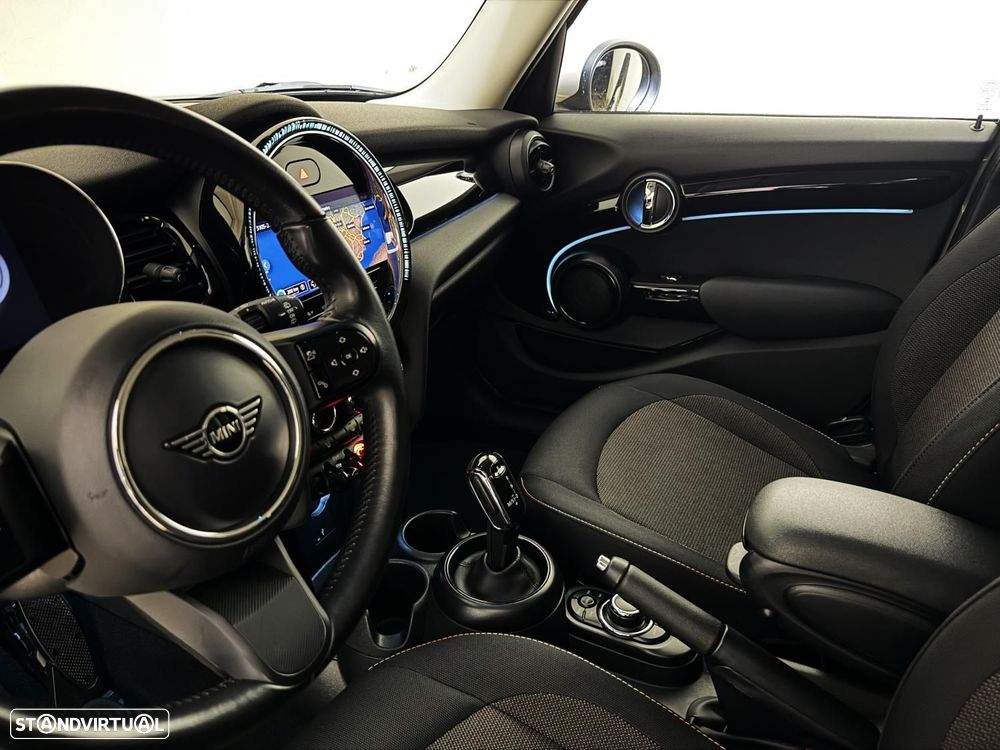 MINI 5 Portas Cooper Auto - 6