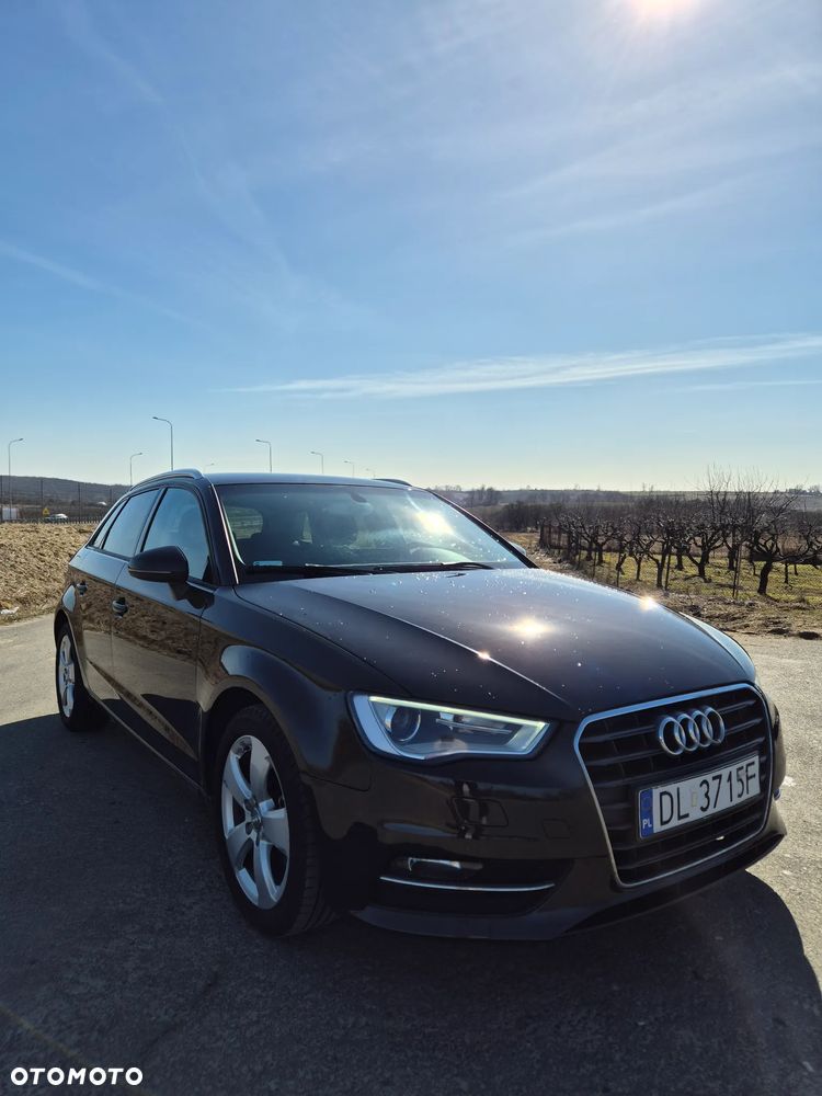Audi A3 Sportback - 1