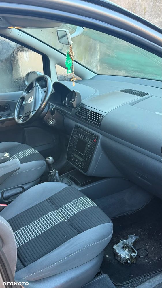 Volkswagen Sharan 2.0 TDI Highline - 2