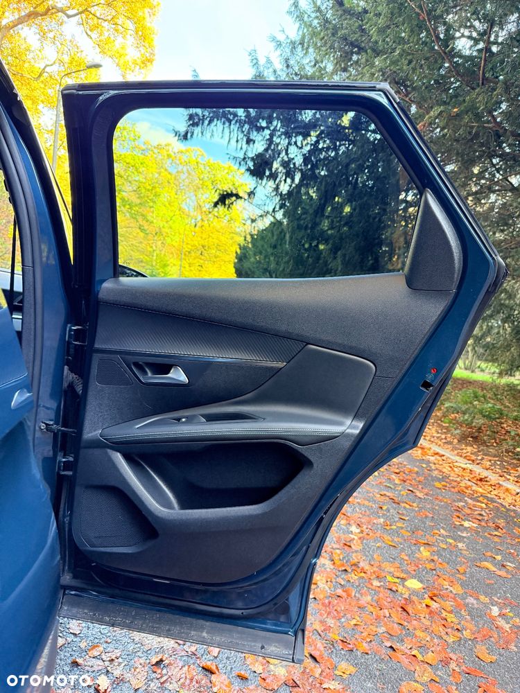 Peugeot 3008 1.6 PureTech Hybrid PHEV Allure Pack S&S EAT8 - 18