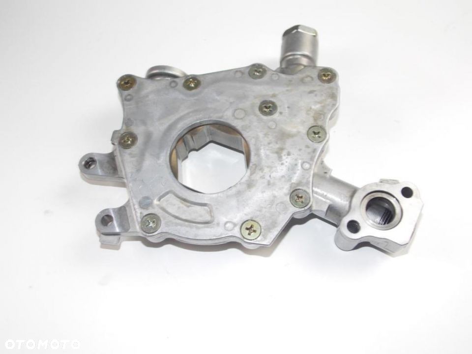 POMPA OLEJU VECTRA C SIGNUM SAAB 3.0 CDTI V6 - 2