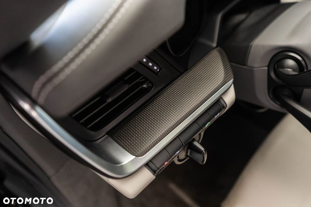 Porsche 911 Carrera 4S - 14