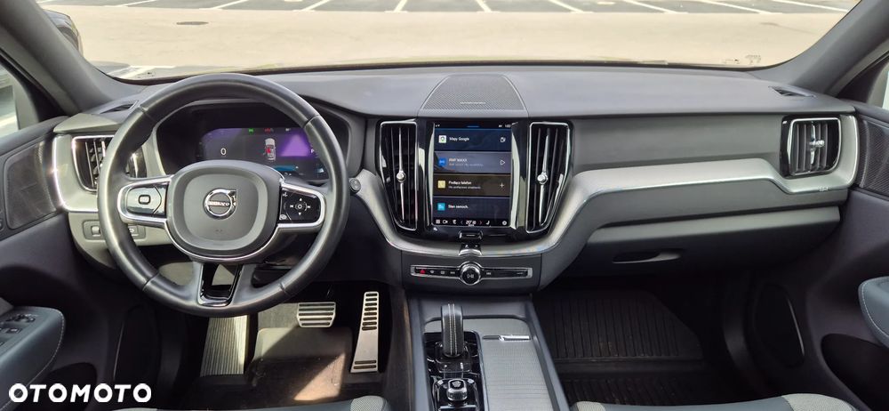 Volvo XC 60 T6 AWD Geartronic RDesign - 10
