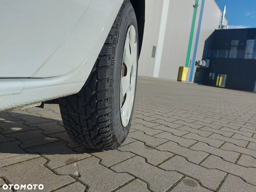 Opel Corsa 1.4 Essentia - 7