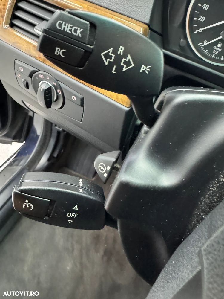 BMW Seria 5 520d Aut. Edition Exclusive - 23