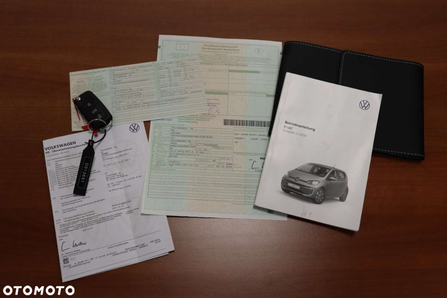 Volkswagen up! e-up - 14