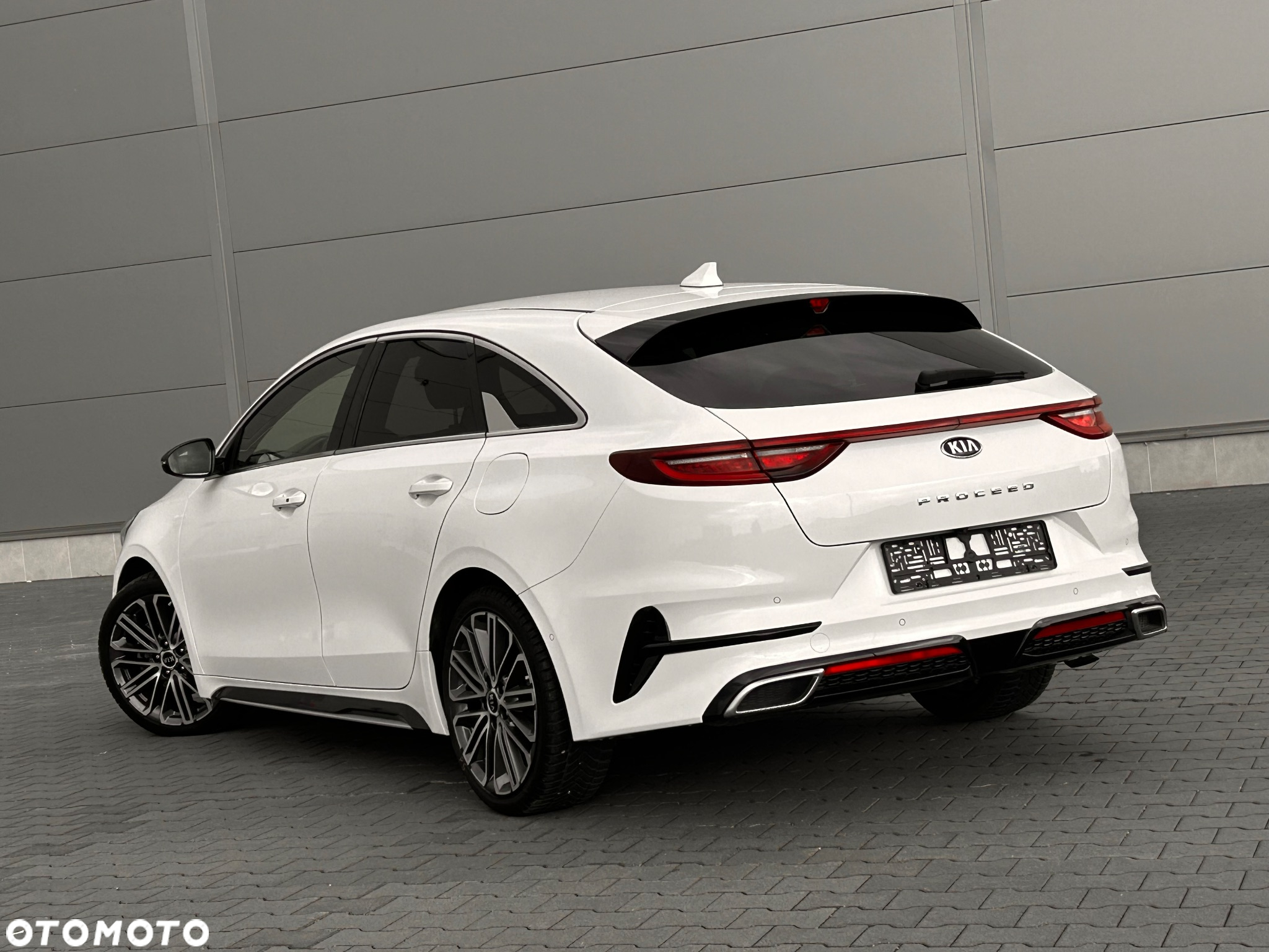 Kia ProCeed 1.6 CRDi DCT7 SCR GT LINE - 17